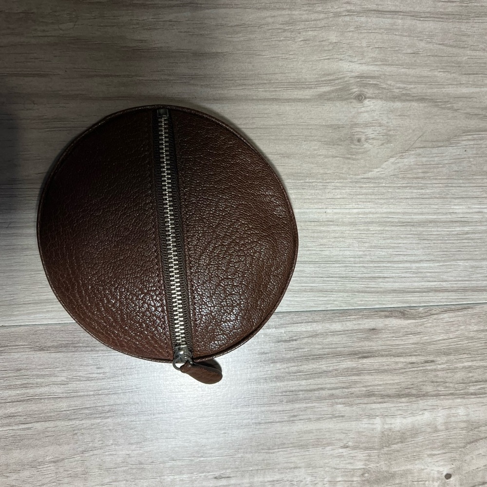 Graphic Image Brown Leather Coin Holder